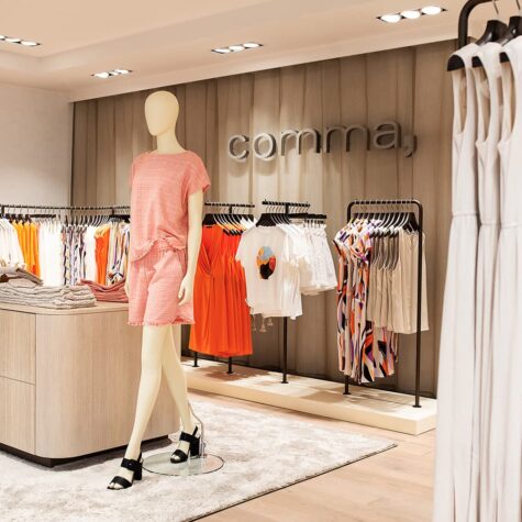 Comma Store