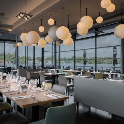 Pier 51 Bar